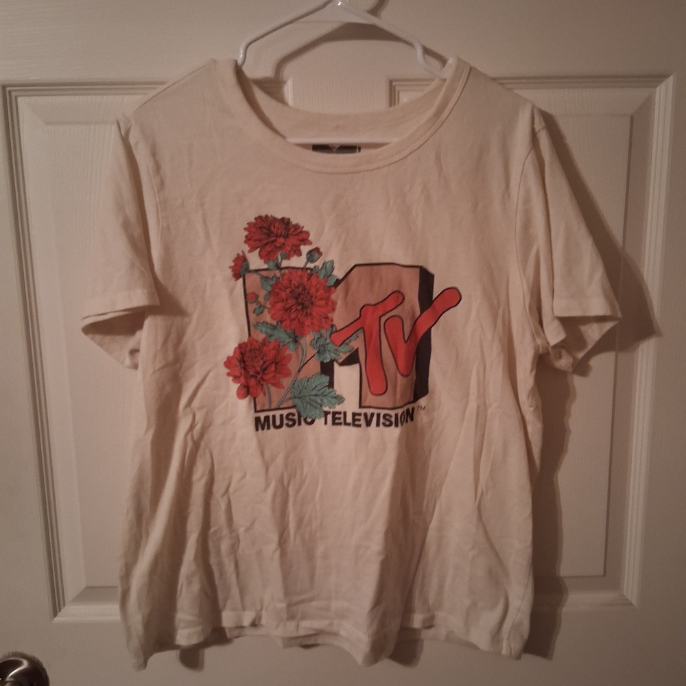 MTV Cream Graphic Tee